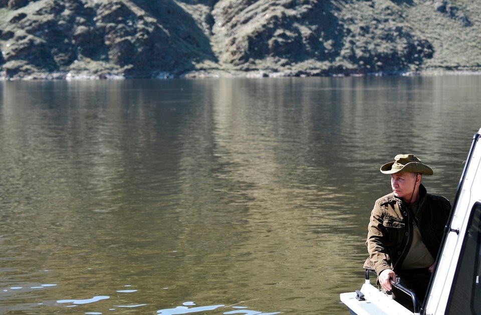 Sức khỏe Tổng thống Putin qua những bức ảnh nghỉ hè ở Siberia  - Ảnh 9.