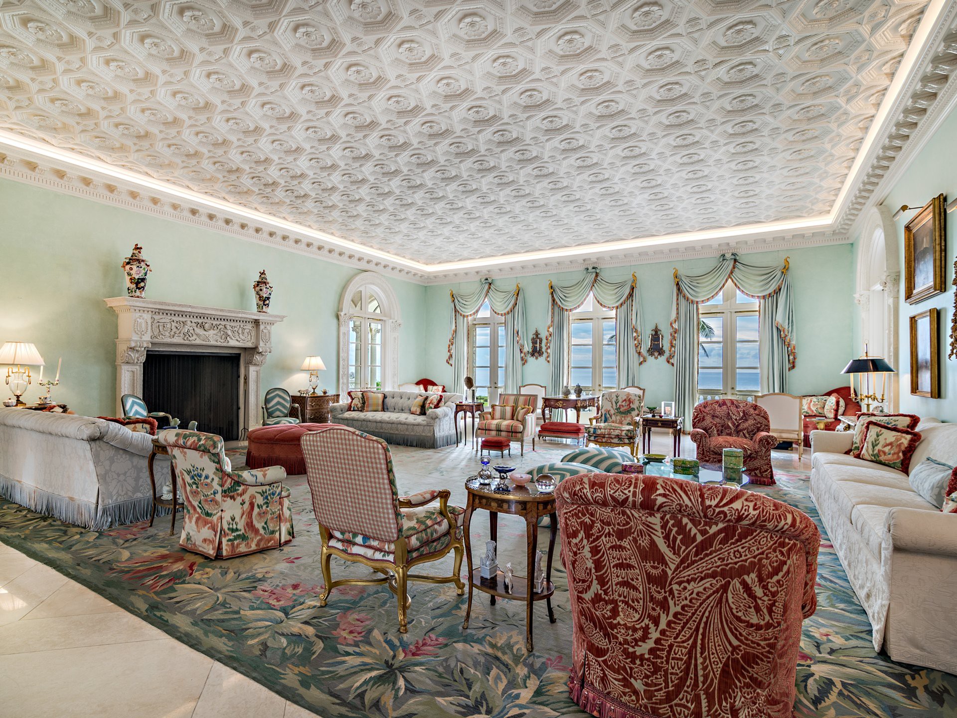 Cận cảnh dinh thự đắt nhất khu bờ biển tỷ phú của Mỹ - Ảnh 9.