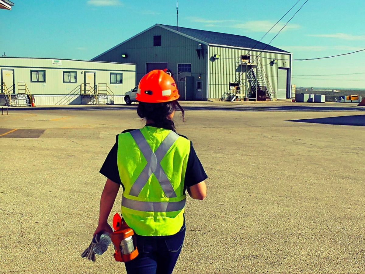 Bác sĩ, luật sư ở Mỹ kiếm được bao nhiêu tiền mỗi giờ? - Ảnh 9.