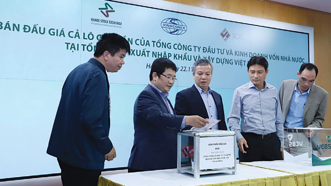 Phiên thoái 78,99% vốn nhà nước tại Vinaconex thu về 9.369 tỷ đồng.