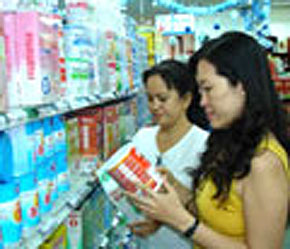 Nhân lực và tài lực cho công tác bảo vệ người tiêu dùng của các thiết chế bảo vệ người tiêu dùng còn không ít bất cập.