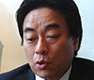 "Việc nới lỏng chính sách tiền tệ ở thời điểm hiện tại không phải là quá sớm. Ngược lại, tôi cho rằng thời điểm cũng như mức độ giảm lãi suất của SBV là rất thích hợp".