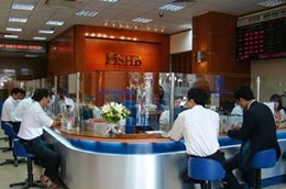 Giao dịch tại chi nhánh của SHB.