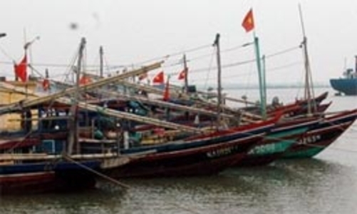 Yêu cầu Trung Quốc xử lý hành động thô bạo với ngư dân Việt Nam