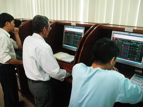 Người mua đang kiên nhẫn để tối đa hóa lợi thế tiền mặt