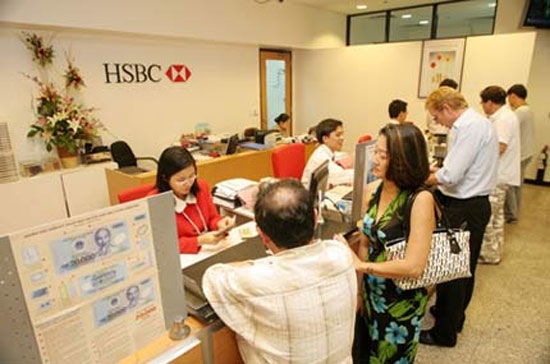 Dịch vụ ký quỹ của HSBC sẽ được cung cấp cùng với các dịch vụ về chuyển đổi ngoại tệ trong trường hợp cần thiết.