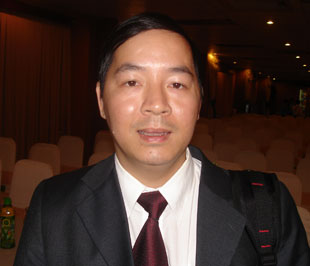 "Khi người dân không tin vào VND nữa mà chuyển sang đồng tiền khác, hoặc chuyển sang vàng, thì chính sách tiền tệ của Ngân hàng Nhà nước về cơ bản là bị mất hiệu lực rất nhiều".