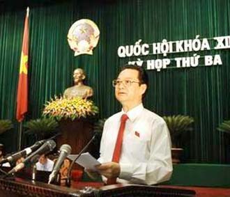 Thay mặt Chính phủ, Thủ tướng đề nghị Quốc hội chấp nhận mục tiêu kiềm chế lạm phát năm 2008 là: “Tích cực phấn đấu kiềm chế lạm phát và tốc độ tăng giá; bằng các biện pháp tổng hợp, đưa tốc độ tăng giá tiêu dùng theo hướng giảm dần”.