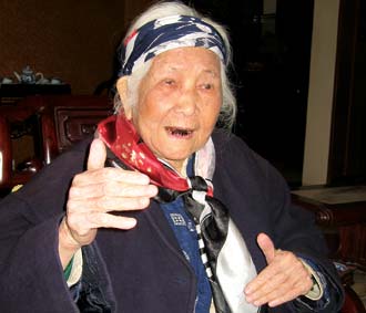 Điều bà Khóa tự hào nhất là các con bà đã làm sống lại cái tên đã gắn bó với cuộc đời thăng trầm của bà thuở nào bằng việc lập công ty TNHH mang tên Liên Phương.