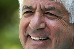 Trước khi gia nhập AIG với tư cách CEO, ông Benmosche từng có thời gian làm CEO cho MetLife, một hãng bảo hiểm lớn khác của Mỹ - Ảnh: Reuters.