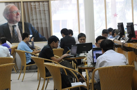 Nhà đầu tư tại sàn FPTS.