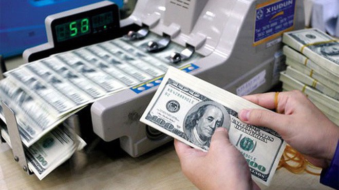Trong số 256.769 tỷ đồng (tương đương 11,3 tỷ USD) trả nợ của Chính phủ năm nay thì trả nợ trực tiếp của Chính phủ năm 2018 là 256.769 tỷ đồng; trả nợ của các dự án vay lại 18.561 tỷ đồng.