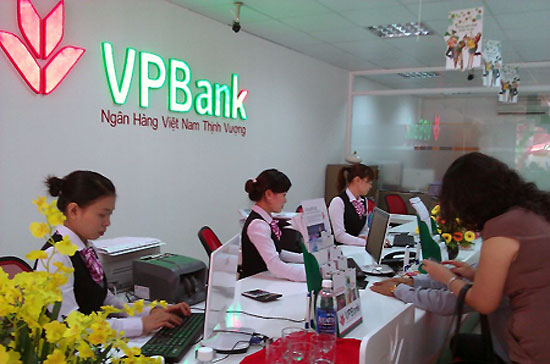 VPBank đang đặt mục tiêu “trở thành ngân hàng bán lẻ hàng đầu Việt Nam và một trong năm ngân hàng thương mại cổ phần tại Việt Nam vào năm 2014”.