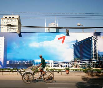 Báo cáo của Goldman Sachs dự báo, tăng trưởng GDP của Việt Nam có thể giảm trong năm nay và năm tới, với mức dự báo lần lượt là 7,3% và 7,8%, so với mức tăng trưởng 8,5% trong năm ngoái - Ảnh: Việt Tuấn.