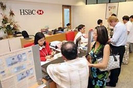 Hiện đã có 5 ngân hàng 100% vốn và 40 chi nhánh ngân hàng nước ngoài tại Việt Nam.