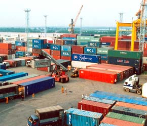 Việc thay đổi cơ cấu hàng xuất khẩu theo hướng nâng cao giá trị gia tăng cũng sẽ góp phần giảm nguy cơ bị kiện chống bán phá giá - Ảnh: Việt Tuấn.