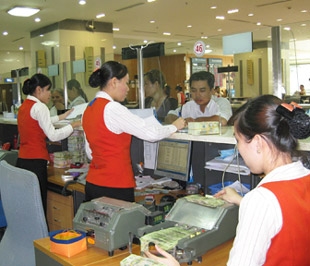 Mới đây, Sacombank đã chính thức phát hành chứng chỉ tiền gửi trung hạn dành cho khách hàng cá nhân và doanh nghiệp với mệnh giá huy động tối thiểu là 10 triệu đồng/chứng chỉ tiền gửi.