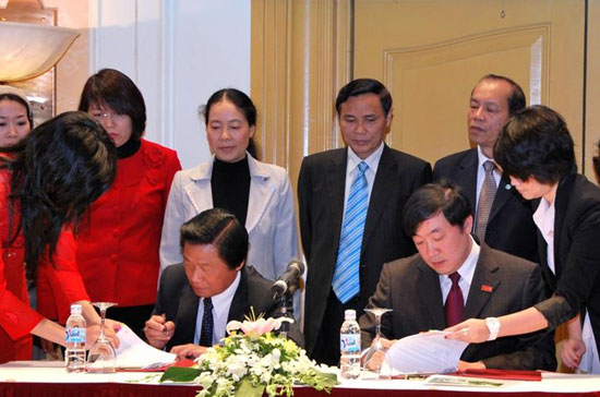 Theo thỏa thuận hợp tác, trước mắt Maritime Bank sẽ bảo lãnh, phát hành trái phiếu công trình cho VEC.