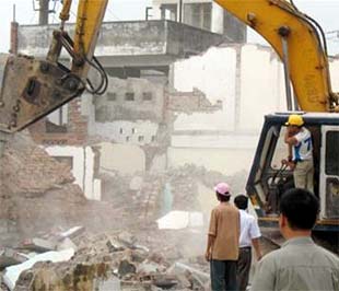 Số dự án tăng lại kéo theo lượng đơn thư khiếu nại, tố cáo của người dân tăng theo - Ảnh: TT.