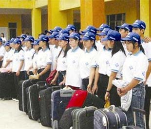 Chuẩn bị lên đường đi xuất khẩu lao động.
