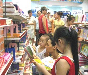 Hầu hết mọi mặt hàng cho năm học mới này đều tăng giá mạnh.