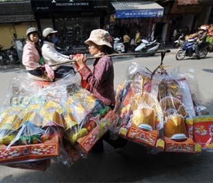Cơ sở hạ tầng cơ bản trong nước còn kém xa nhiều nước khác ở châu Á - Ảnh: AFP/Getty Images.