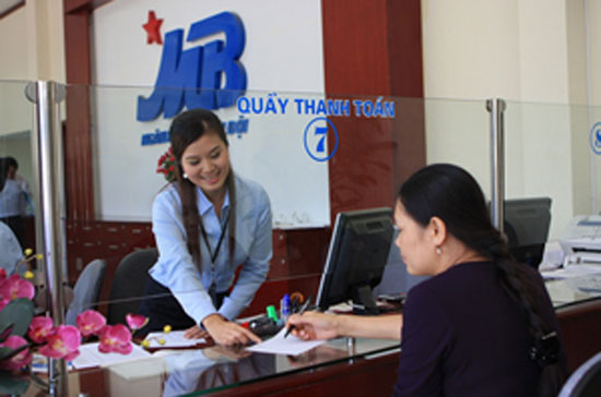 Giao dịch tại một chi nhánh của MB.