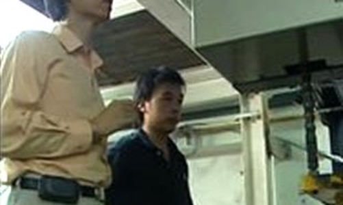 “Sống” nhờ hàng đổi hàng