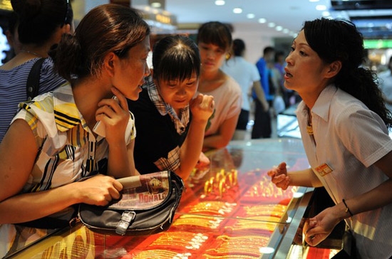 Giá vàng trong nước đuối sức.