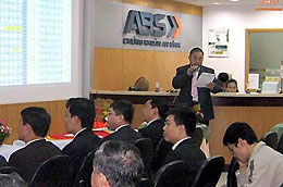 Nhóm công ty chứng khoán mới tiếp tục khẳng định sự lấn sân trong Top 10 thị phần môi giới cổ phiếu trên HNX quý 3/2009.