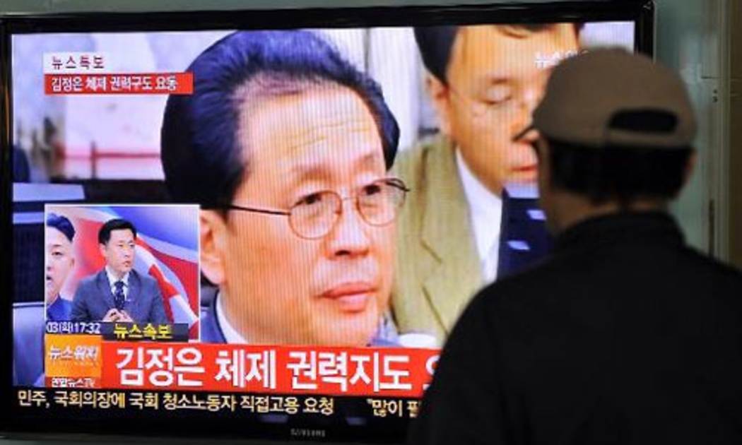 Năm nay 67 tuổi, ông Jang là chồng của bà Kim Kyong Hui, người em gái đã quá cố của nhà cố lãnh đạo Kim Jong Il, tức là cô ruột của ông Kim Jong Un - Ảnh: AFP.