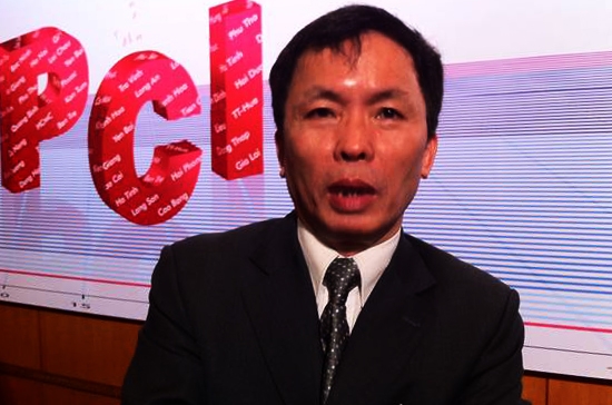 Ông Trần Hữu Huỳnh: "Khoảng trên dưới 90% doanh nghiệp trả lời là  trước bầu cử chính quyền ít hành động hơn vì cộng đồng doanh nghiệp" - Ảnh: Anh Quân.