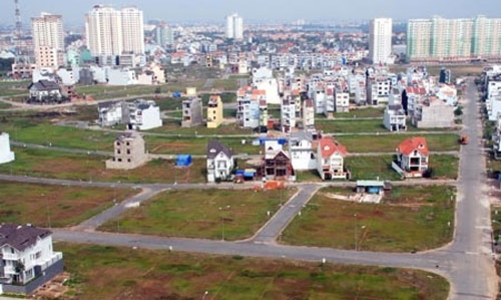Ào ạt bán nhà đất dự án