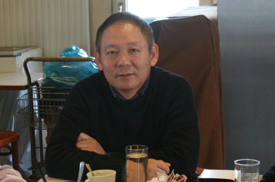 TS. Trần Văn, ủy viên thường trực ủy ban Tài chính - Ngân sách Quốc hội. 