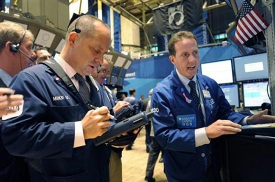 Chốt phiên giao dịch ngày 24/12, chỉ số công nghiệp Dow Jones giảm 51,76 điểm, tương ứng 0,39%, xuống còn 13.139,08 điểm -<i> Ảnh: AP</i>. 