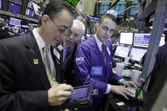 Sau 1 năm, chỉ số S&P 500 đã phục hồi 68% giá trị, trong đó có 41% số cổ phiếu trong chỉ số này đã tăng gấp đôi - Ảnh: AP.