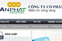 HSX chấp thuận về nguyên tắc cho Công ty Cổ phần Chứng khoán An Phát được chuyển niêm yết 13.528.900 cổ phiếu từ HNX sang HSX.