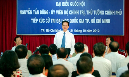 Thủ tướng tiếp xúc cử tri tại Đại học Quốc gia Tp.HCM