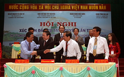 Đến cuối năm 2012, dư nợ cho vay nông nghiệp nông thôn của Agribank tại Tây Nguyên đạt 32.100 tỷ đồng.