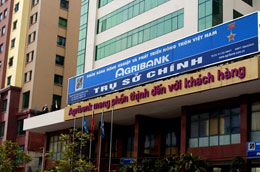 Lãi suất huy động USD của Agribank tăng từ 0,4% - 0,6% theo từng kỳ hạn.