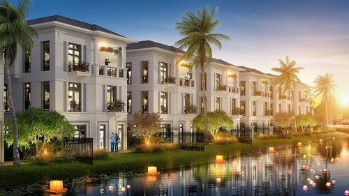 Tiểu khu Hướng Dương gồm 78 biệt thự song lập, 30 biệt thự đơn lập và 10
 căn nhà phố được kiến tạo nhất quán theo phong cách kiến trúc Đông 
Dương.