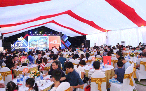 “Bộ đôi nhà - xe nâng tầm chuẩn sống” là một thành công lớn, một sự kiện
 khó quên không phải vì giải thưởng lớn mà vì Vinhomes Thăng Long luôn 
được khách hàng tin tưởng, ủng hộ.