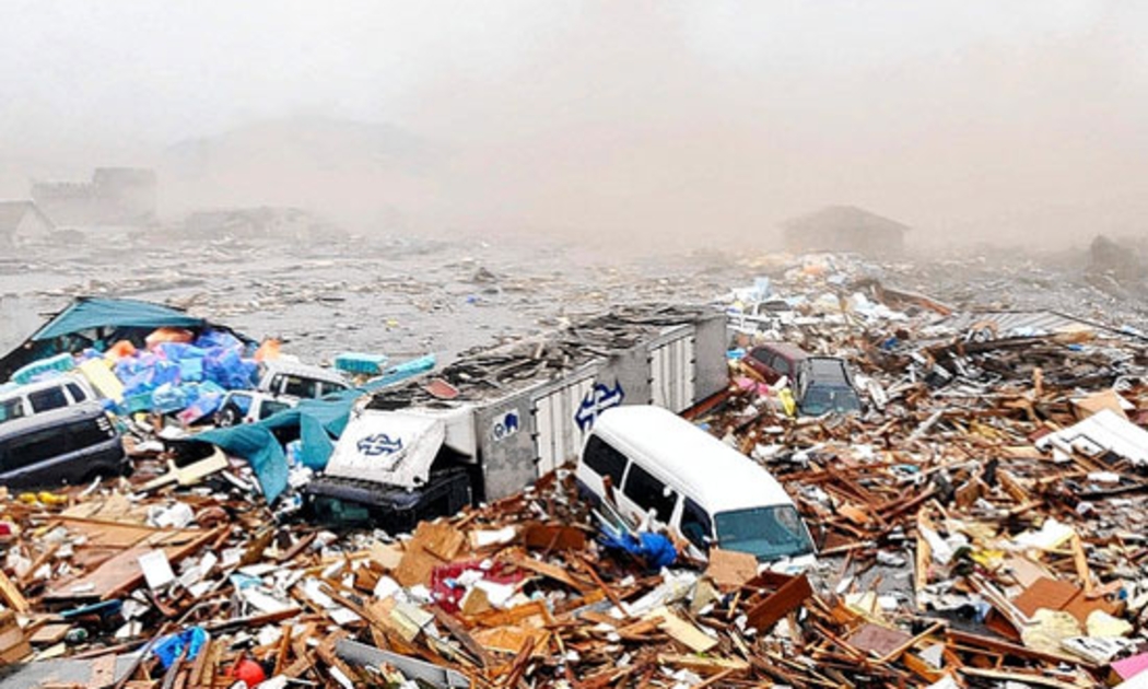 Nhật Bản tan hoang sau trận động đất chiều 11/3.