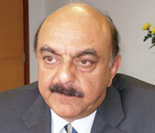 "Các ngân hàng quốc doanh và ngân hàng thương mại cổ phần trong nước sẽ tiếp tục chiếm lĩnh thị trường trong thời gian tới".