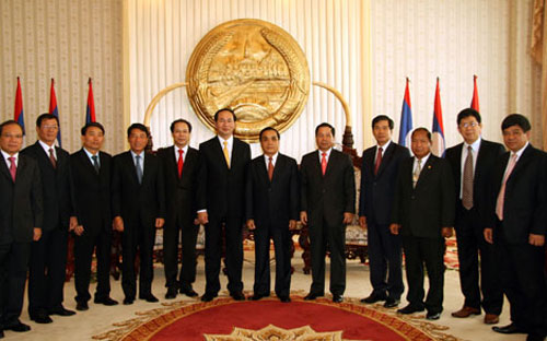 Thiếu tướng Đoàn Duy Khương (ngoài cùng bên phải) sẽ nhận nhiệm vụ Giám đốc Công an Hà Nội từ ngày 16/3.<br>