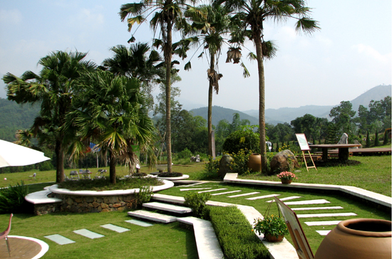 Sinh thái rừng cũng có thế mạnh riêng, cảnh quan thiên nhiên với rừng, hồ, sông, suối cũng luôn mang lại cảm xúc thú vị.