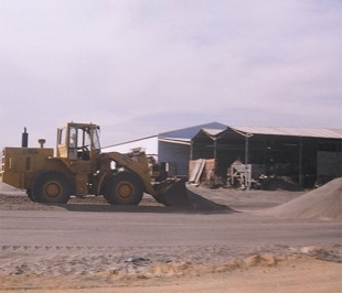 Từ 3/12/2008 - 30/12/2008, Văn phòng Tỉnh ủy tỉnh Bình Định - cổ đông lớn Công ty Cổ phần Khoáng sản Bình Định (mã BMC-HOSE) đăng ký mua 413.000 cổ phiếu, nâng số cổ phiếu nắm giữ lên 1.599.528 cổ phiếu - chiếm 19,36% vốn điều lệ.