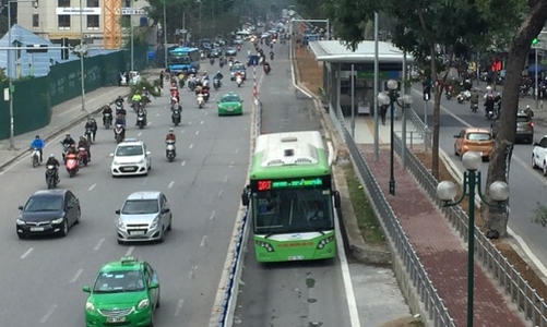 Trường Hải lên tiếng vụ xe BRT Hà Nội “đội giá”