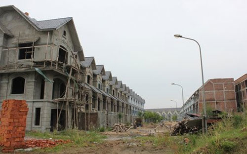 Giá biệt thự tại nhiều dự án ven Hà Nội đã giảm thêm 25% nhưng vẫn không nhiều người hỏi mua  - Ảnh minh họa.