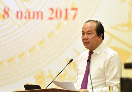 Bộ trưởng Mai Tiến Dũng cho biết, quan điểm của Thủ tướng việc dừng hay không dừng mỏ sắt Thạch Khê là vấn đề phải có đánh giá, căn cứ khoa học,
 đánh giá về kỹ thuật, môi trường, hiệu quả kinh tế và tác động của dự 
án tới tăng trưởng, lợi ích của đất nước, lợi ích địa phương như thế 
nào.